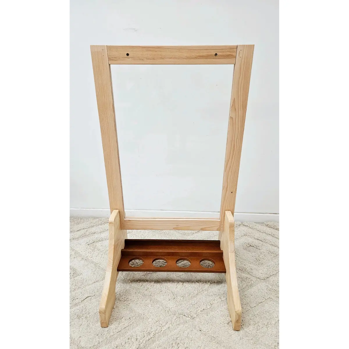 Toddler Perspex Easel 1