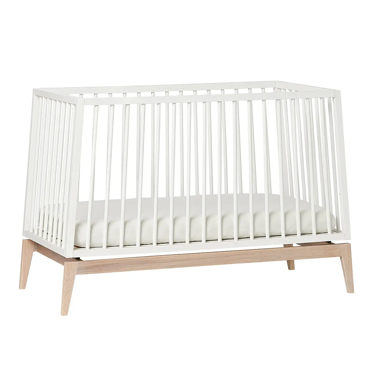 Leander Luna Cot 1