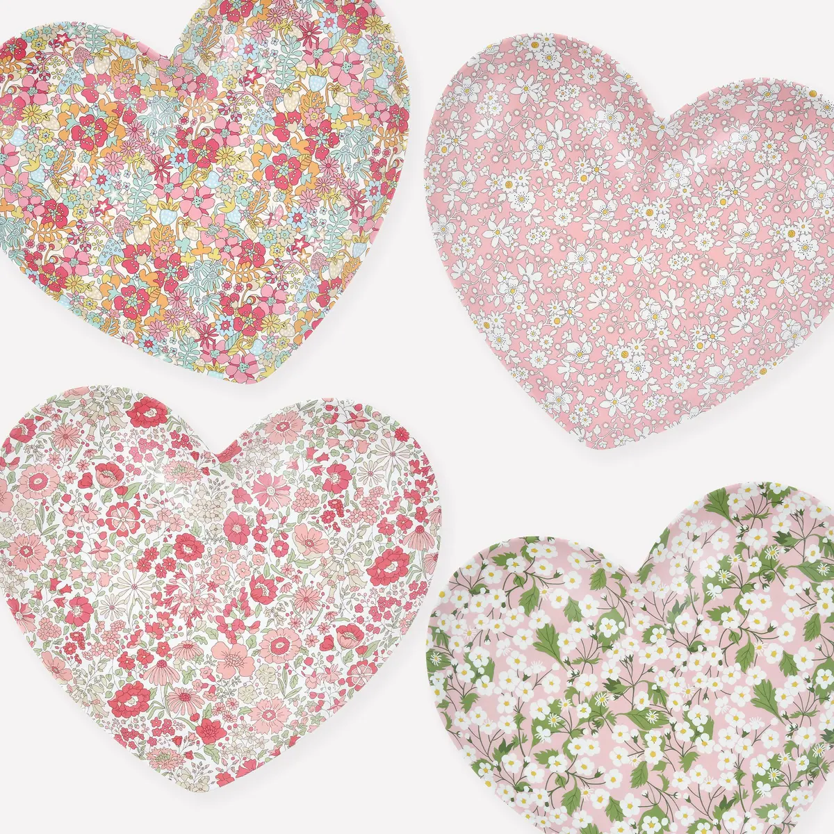 Meri Meri X Liberty Mixed Set Reusable Heart Plates 1