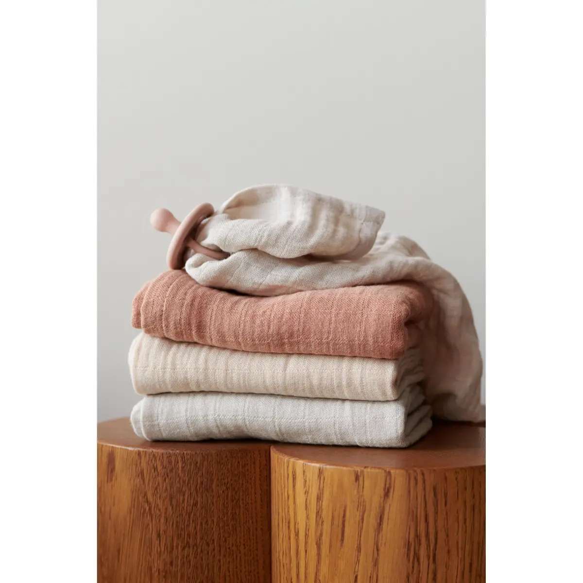 Lewis Muslin Cloth 3 Pack Various Colours 1