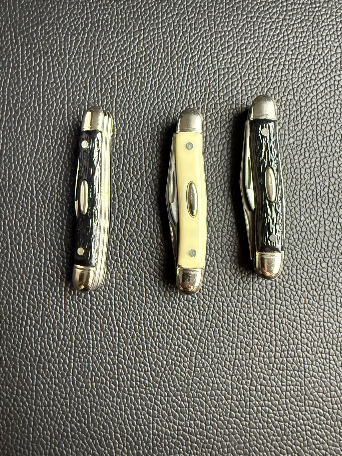 Scotty York Color Changing Knife Set 1