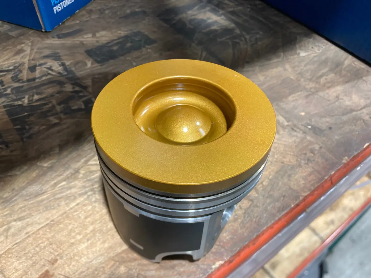 Mahle Maxxforce 7 6.4L .010" Pistons - Reduced Height, Thermal Coated Crown 1