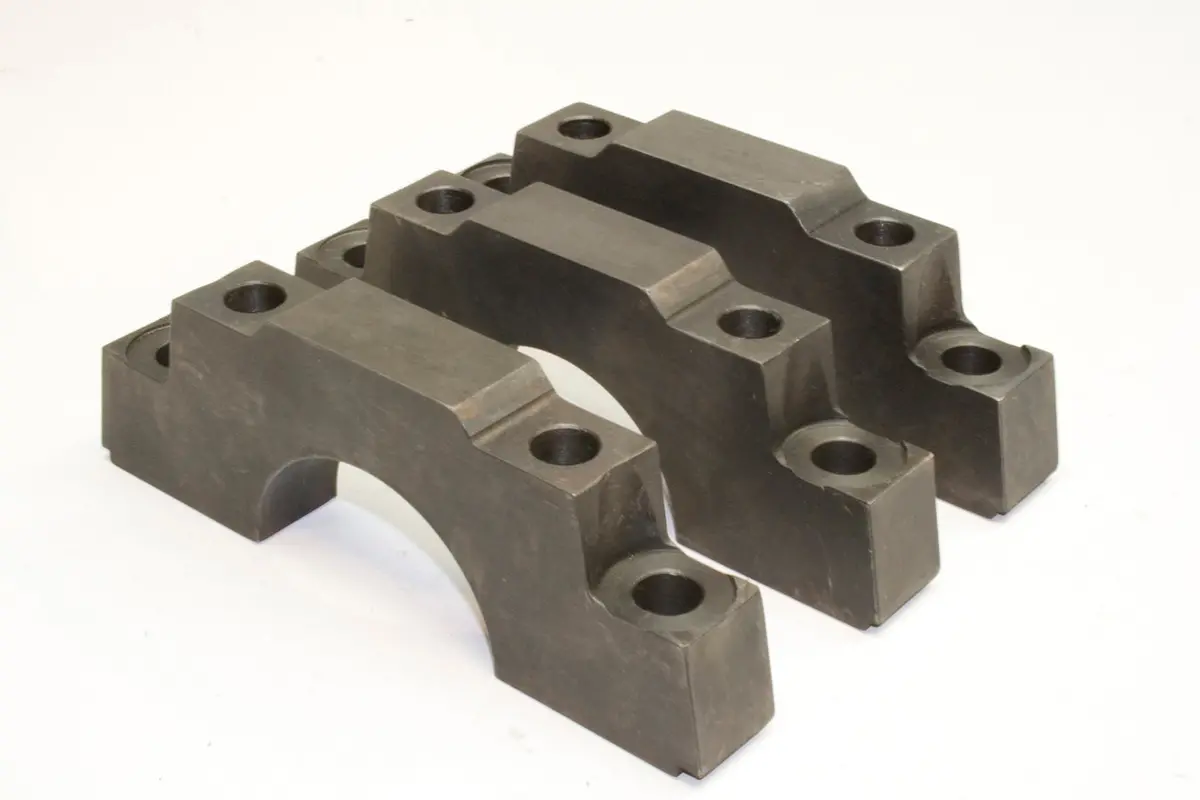 Billet Main Caps 67-86 Chevy 350 4-Bolt Repl. 1