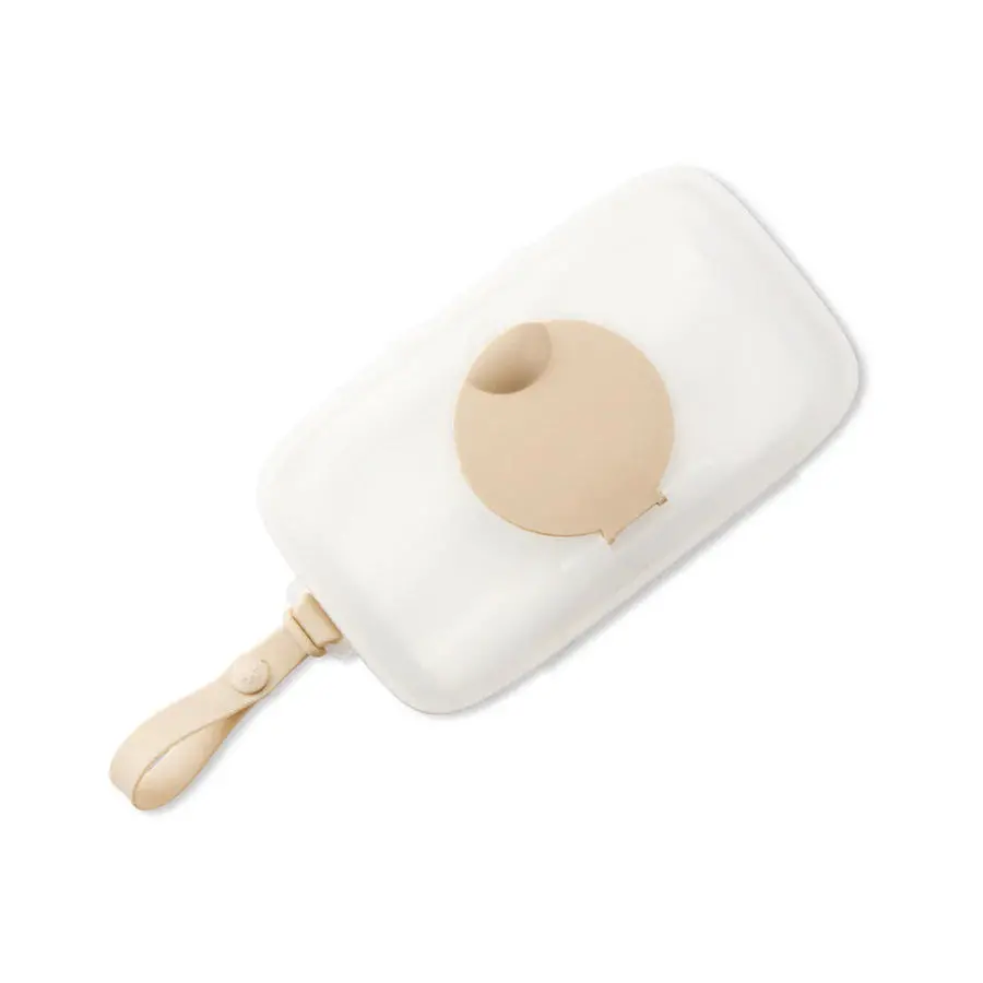 Grab & Go Snug Seal Wipes Case 1