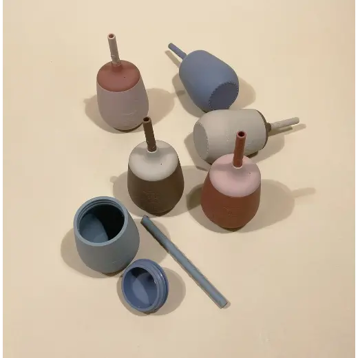 Adita Silicone Cup With Straw Various Colours 1
