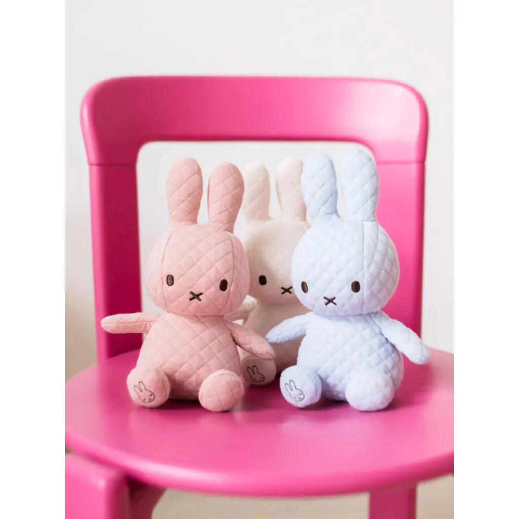 Bonbon Miffy Sitting 23 Cm Various Colours 1