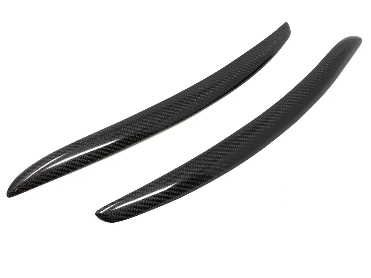 E92 / E93 / M3 Eyelids (Pair) 1