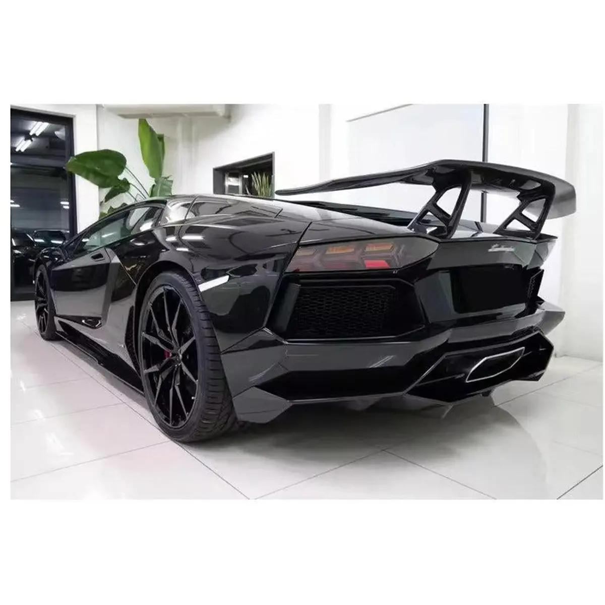 D Style Dry Carbon Fiber Rear Diffuser For Lamborghini Aventador Lp700 1