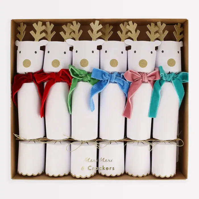 Reindeer With Velvet Bows Crackers 1