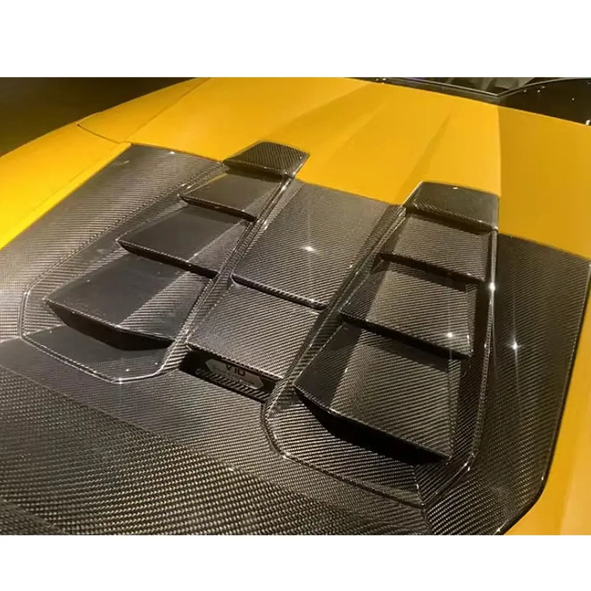 Dry Carbon Fiber Engine Hood Cover For Lamborghini Huracan Evo Spyder 1