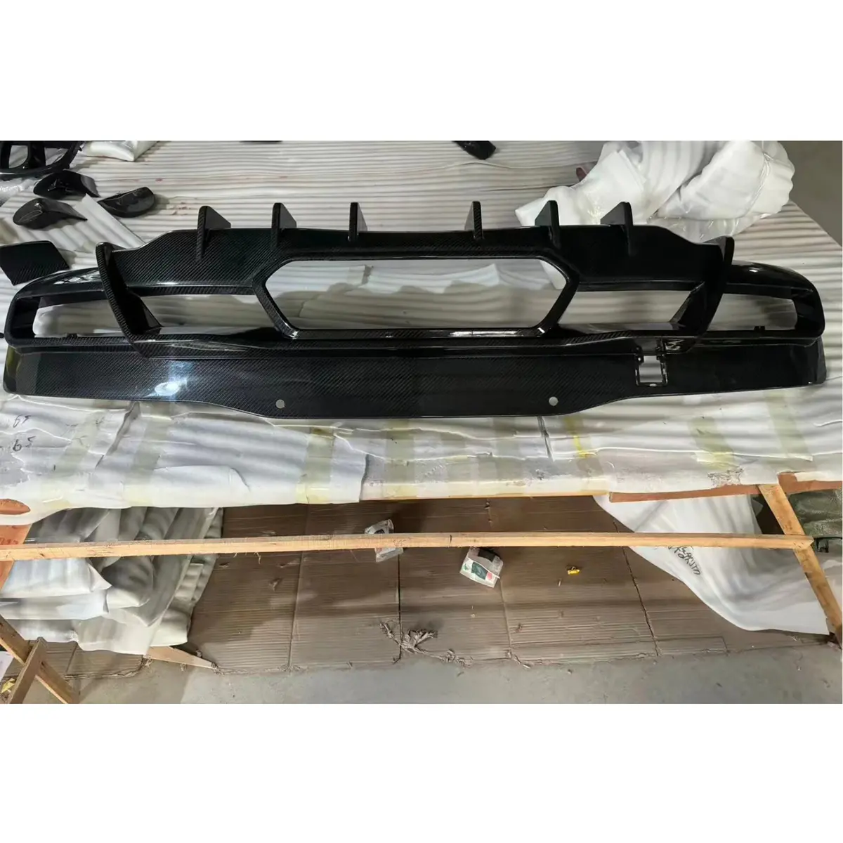 Dry Carbon Fiber Rear Diffuser For Chevrolet Corvette C8 Z06 Zr1 2